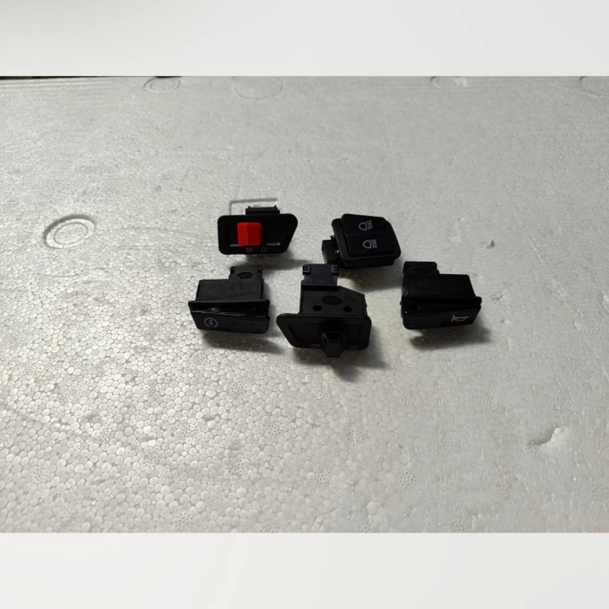 ARORA QUANTUM 125 DÜĞME GRUBU TAKIM #QUANTUM125 - 081